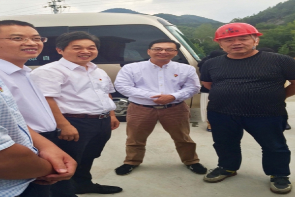 市委常委、區委書記葛學斌視察古堰畫鄉游客接待中心建設項目